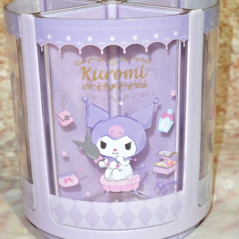 Sanrio Kuromi Rotating Pen Stand